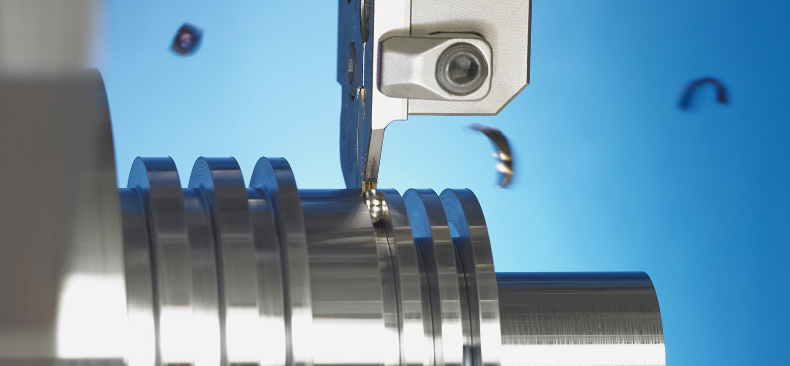 Usinagem de canais externos